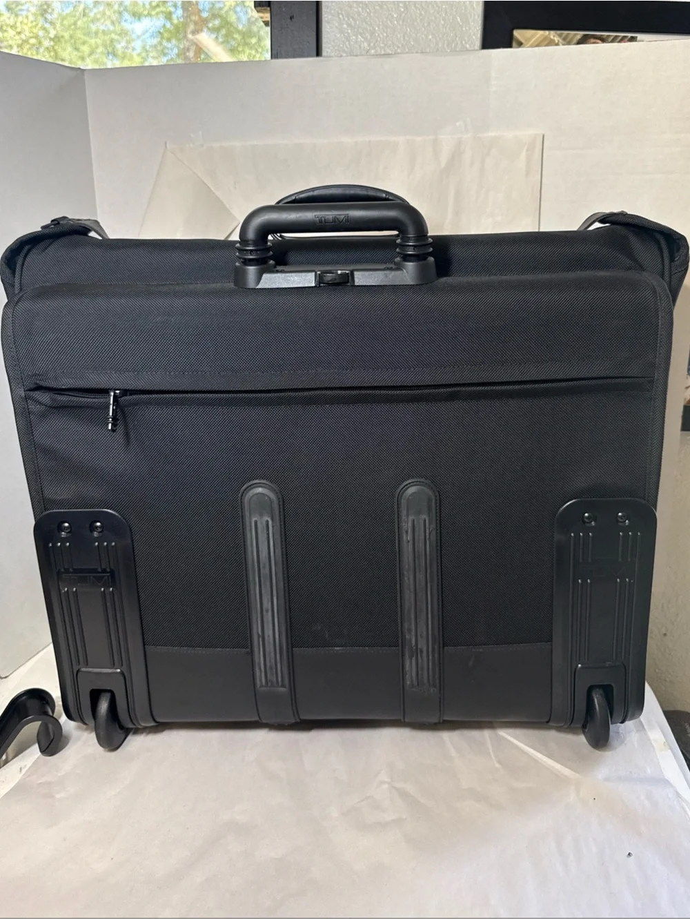 TUMI LARGE Rolling Wheeled Garment Bag Luggage